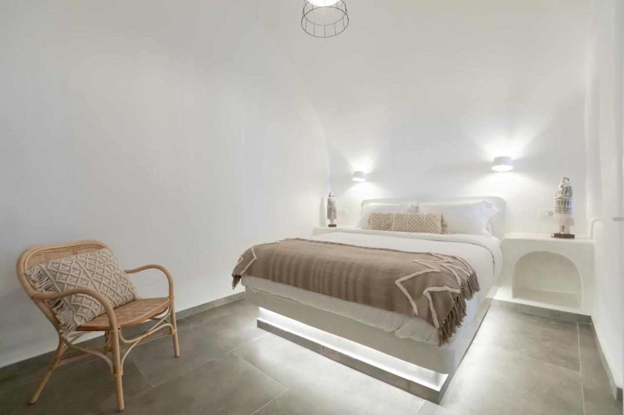 Doukas Caldera Suites Fira  Esterno foto