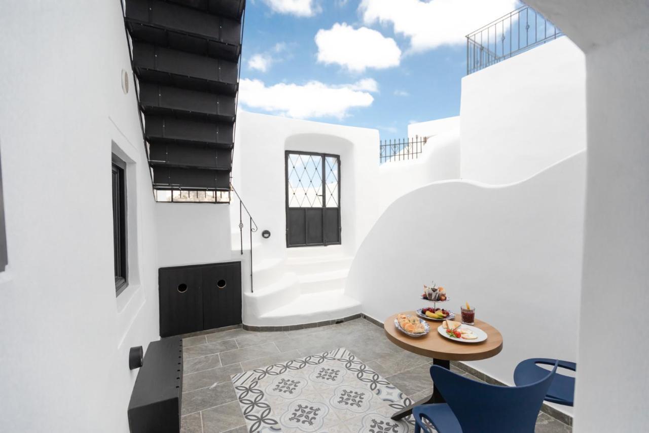 Doukas Caldera Suites Fira  Esterno foto